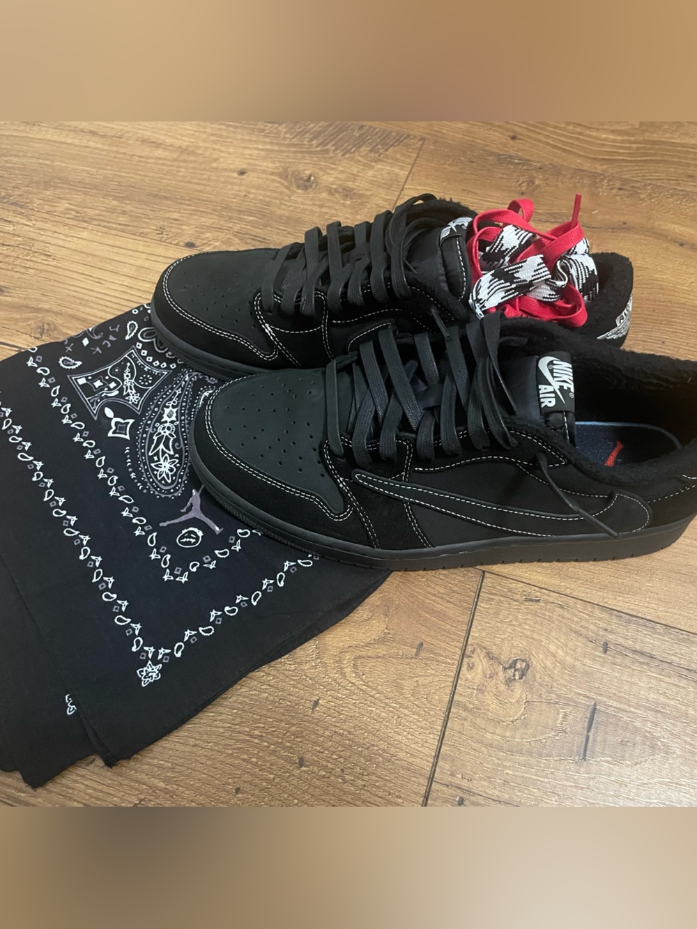 Travis Scott Jordan 1 Low “Black Phantom”